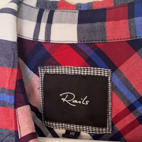 “Rails” button down - Picture 2 of 3